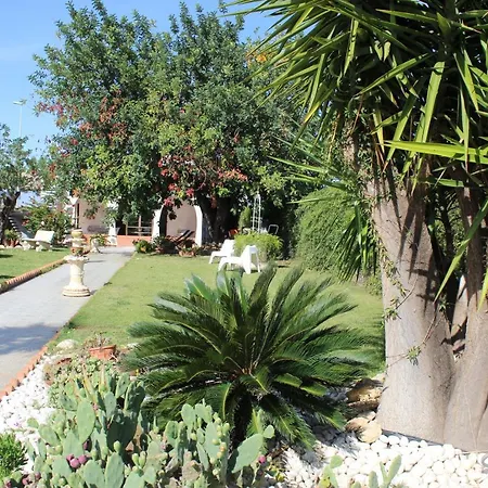 Porta A Mare Bed & Breakfast *